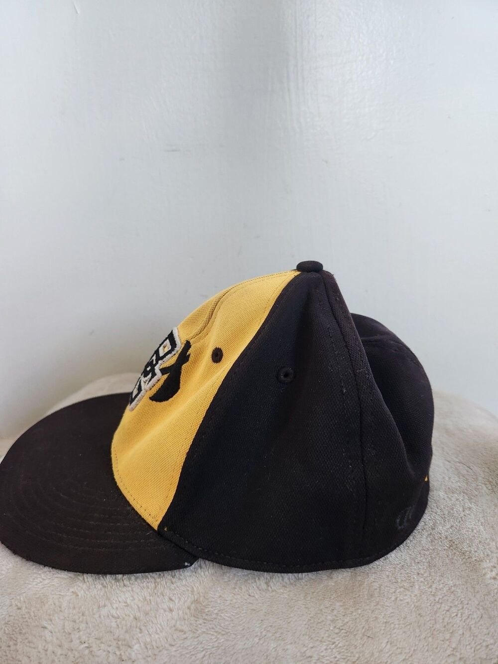 Battle Ground Tomahawks Hat OC Sports ProFlex Cap Black Yellow S/M Baseball GUC - Picture 2 of 8